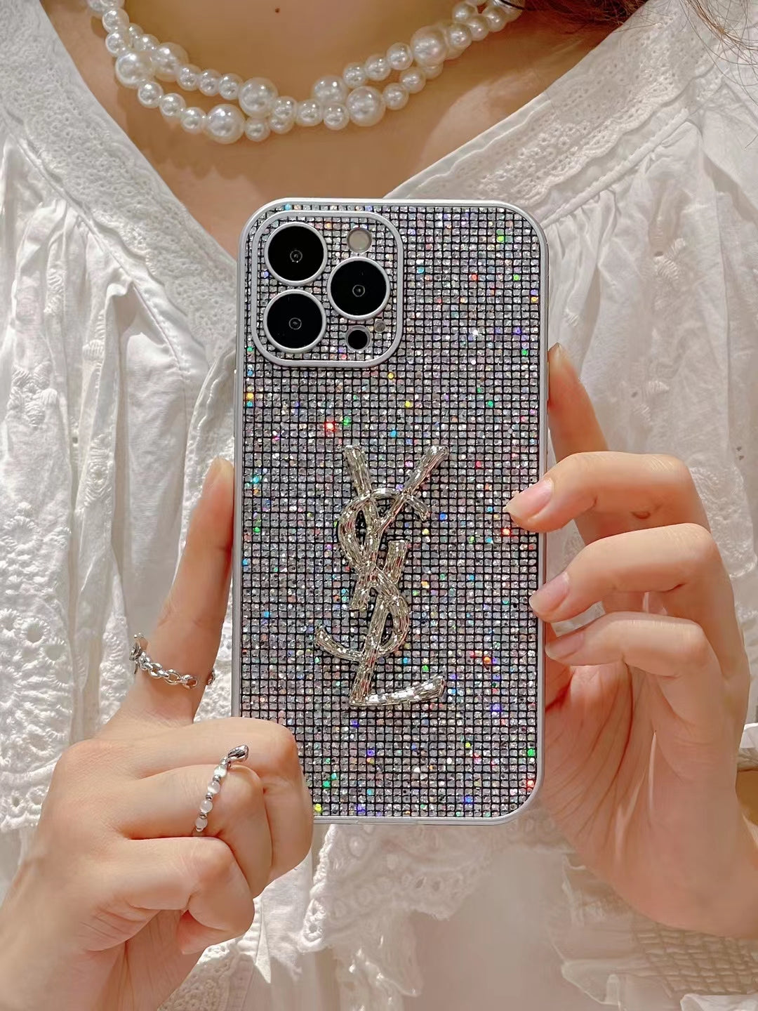 Luksuzne svjetlucave maske za iPhone