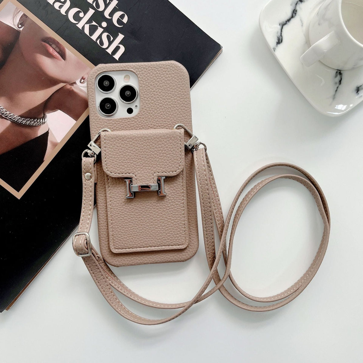 Étui pour iPhone avec chaîne en cuir et porte-cartes H