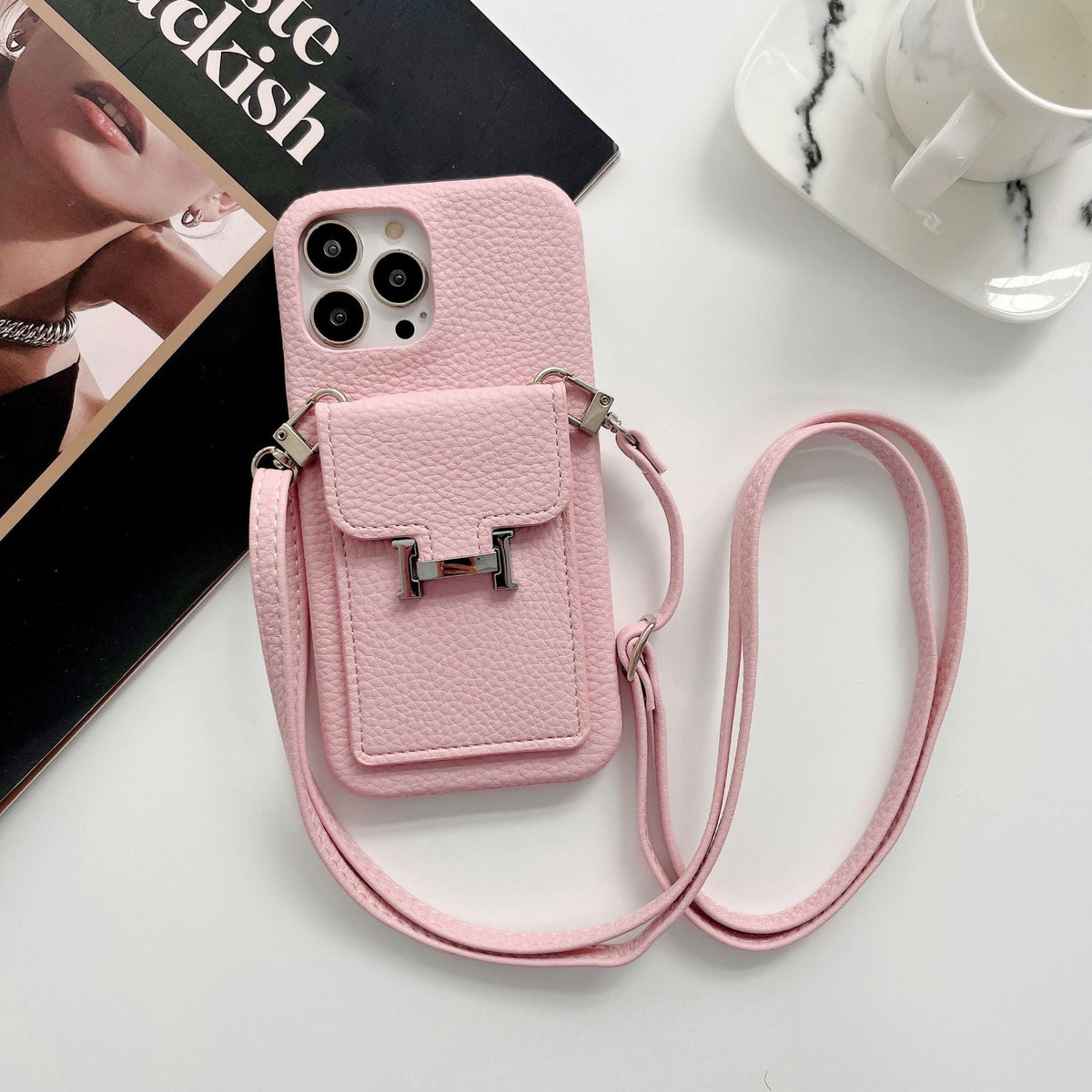 Étui pour iPhone avec chaîne en cuir et porte-cartes H