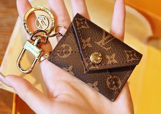 Keychain designer wallet