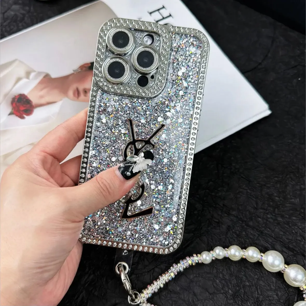 Husă pentru iPhone holografică cu sclipici de lux Y - S - L-inspirată – Ediția Diamond Shine