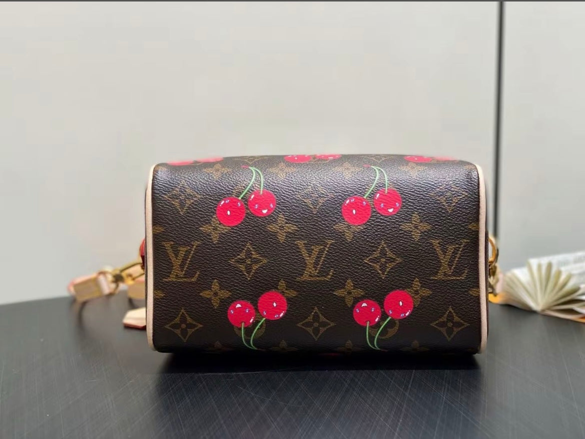 🌟 L- Cherry Keychain: Cute + Luxury, All in One 🍒✨
