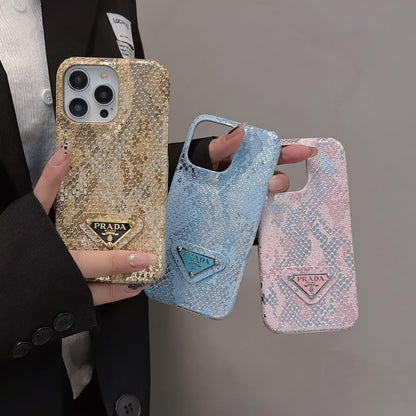 Luksusowe etui na iPhone'a w gradientowym kolorze