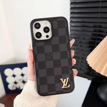Luxusné čierne a biele puzdro na iPhone