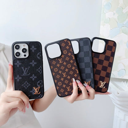 Luxusné klasické hnedé puzdro na iPhone