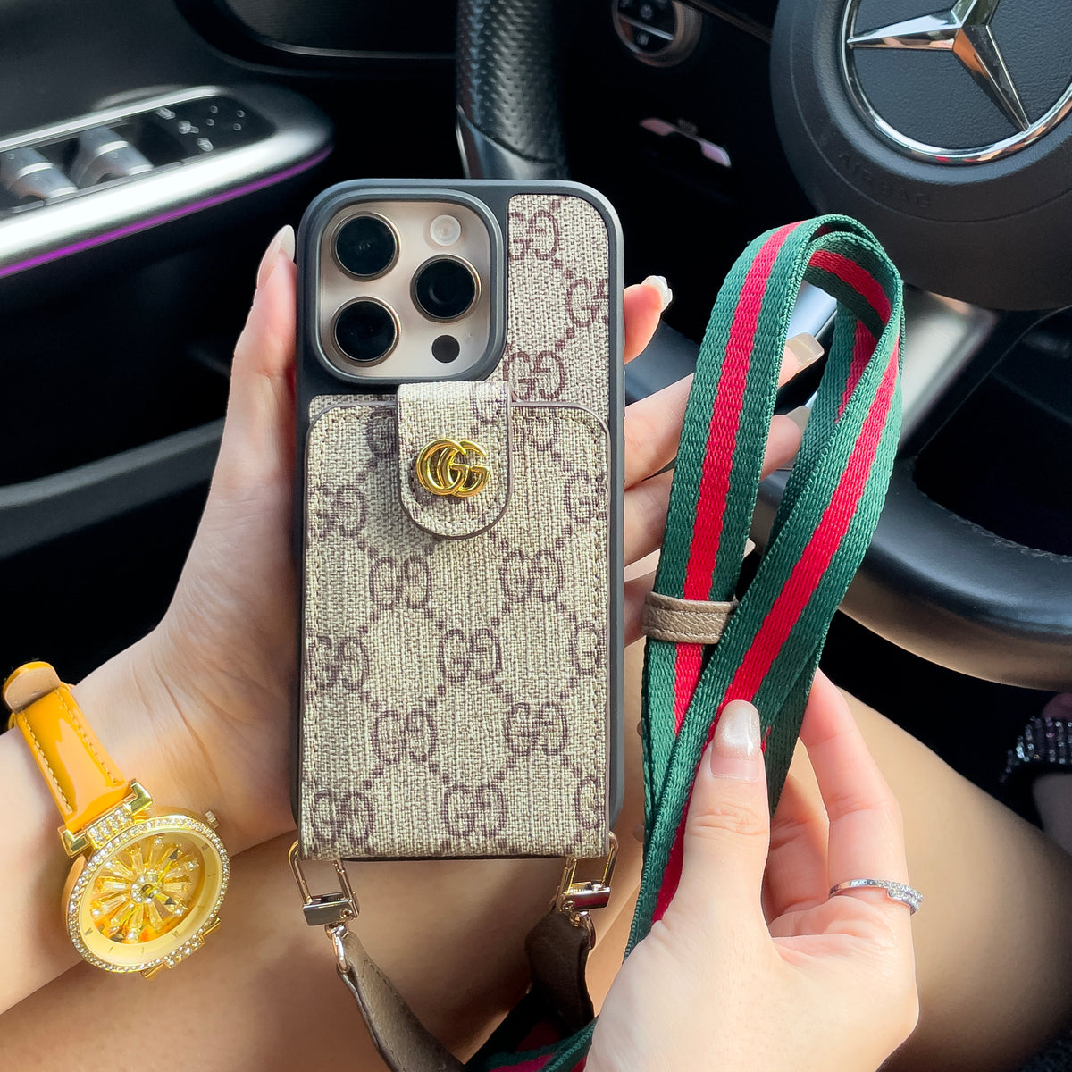 Luxusní crossbody pouzdro na iPhone s držákem na kartu a popruhem