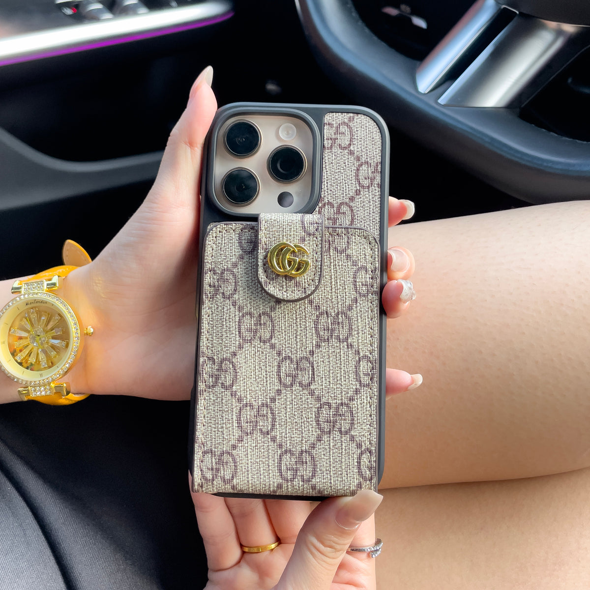 Luxusní crossbody pouzdro na iPhone s držákem na kartu a popruhem