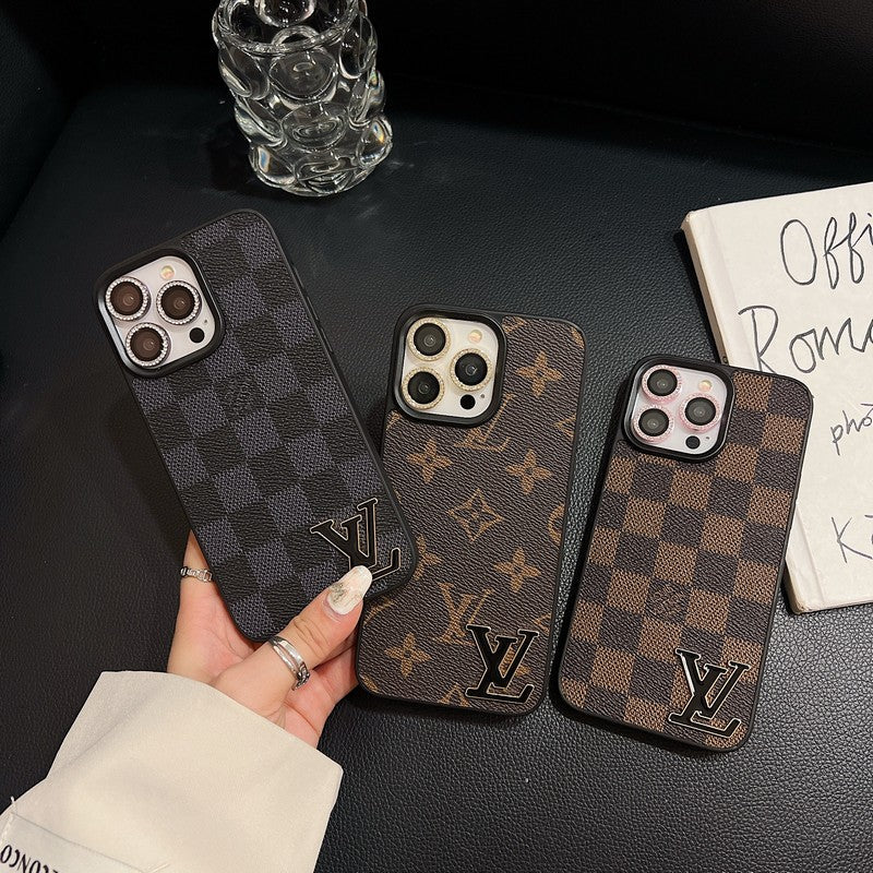 ラグジュアリーブラックロゴレザーiPhoneケース