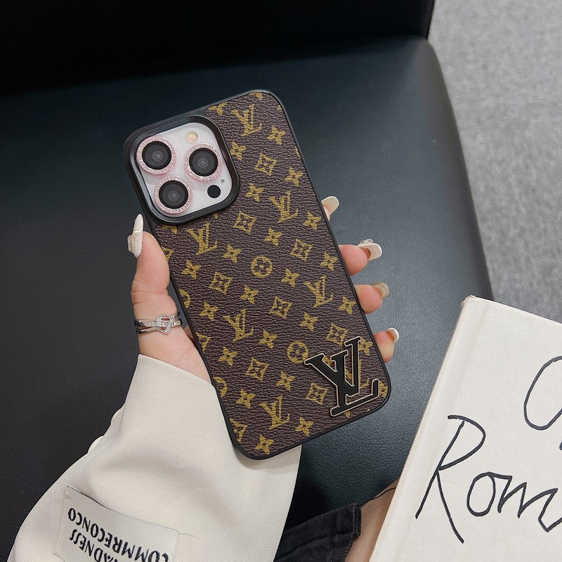 ラグジュアリーブラックロゴレザーiPhoneケース