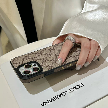 Klasyczne etui na iPhone'a klasy premium