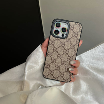 Klasyczne etui na iPhone'a klasy premium
