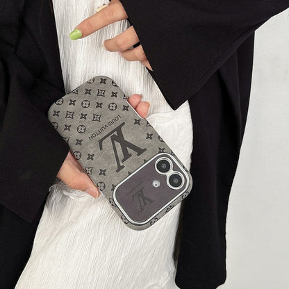 Luxus barna és fekete színű bőr iPhone tok