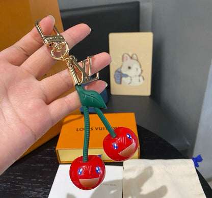 🌟 L- Cherry Keychain: Cute + Luxury, All in One 🍒✨