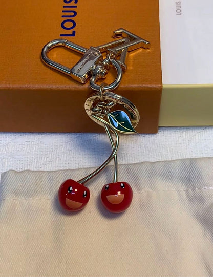🌟 L- Cherry Keychain: Cute + Luxury, All in One 🍒✨