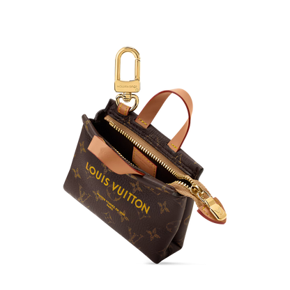 ✨ Small in Size, Big on Style Keychain Bag