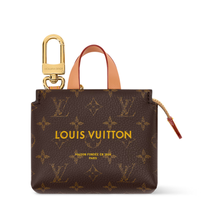 ✨ Small in Size, Big on Style Keychain Bag